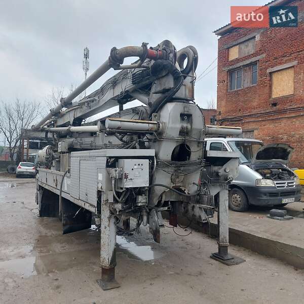Бетононасос Mercedes-Benz SK-Series 1995 в Смеле