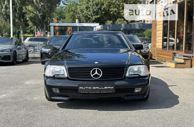 Родстер Mercedes-Benz SL-Class 1992 в 