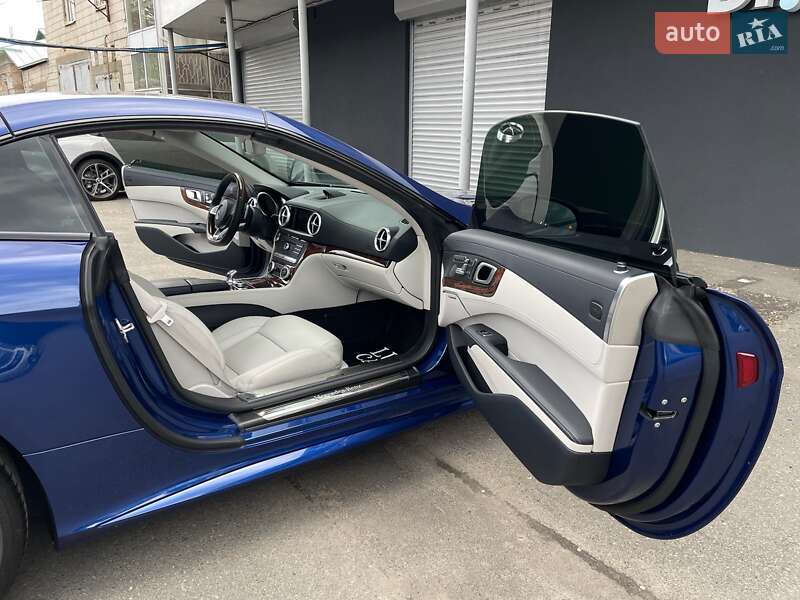 Родстер Mercedes-Benz SL-Class 2017 в Киеве