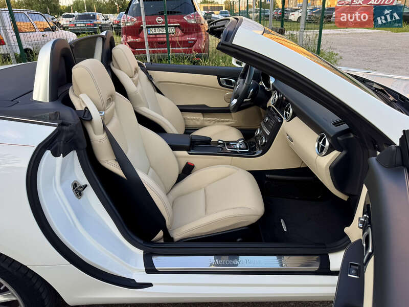 Родстер Mercedes-Benz SLC-Class 2018 в Киеве