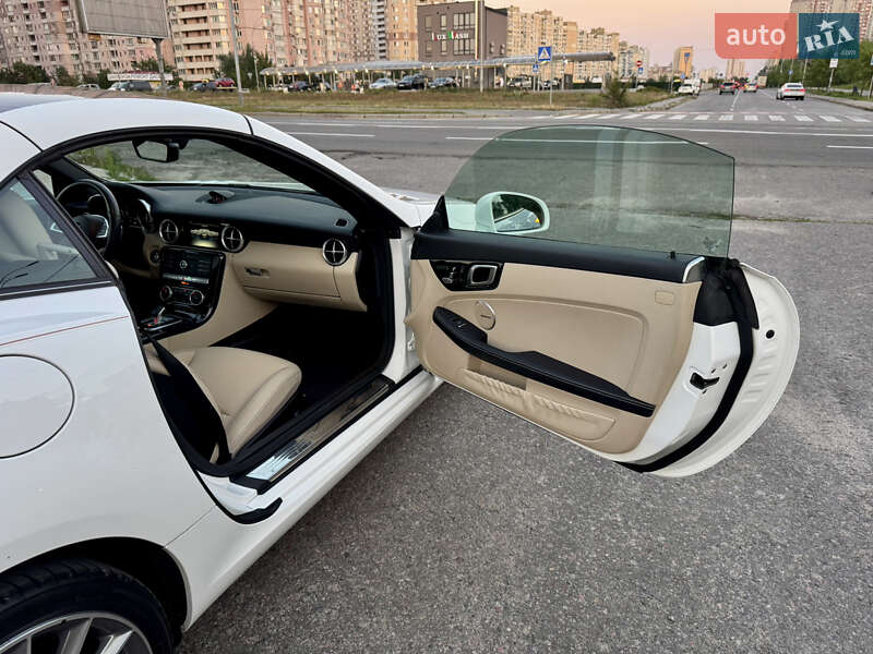 Родстер Mercedes-Benz SLC-Class 2018 в Киеве