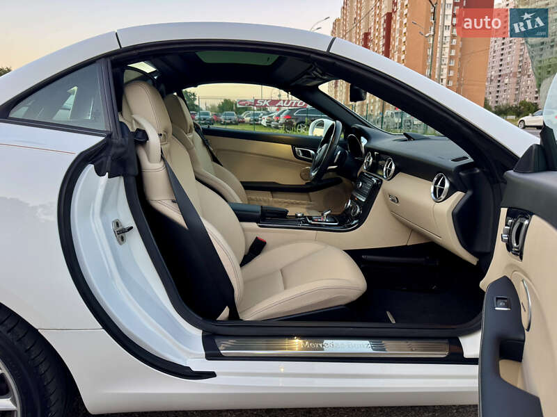 Родстер Mercedes-Benz SLC-Class 2018 в Киеве