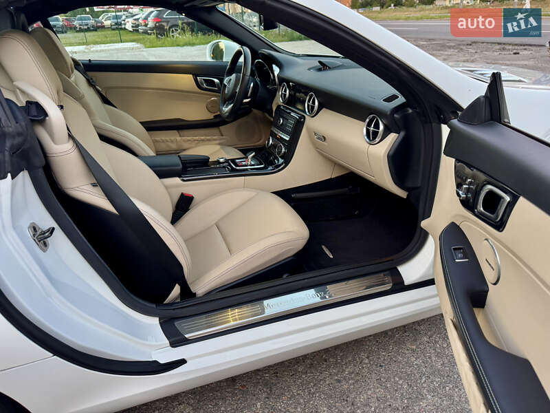 Родстер Mercedes-Benz SLC-Class 2018 в Киеве