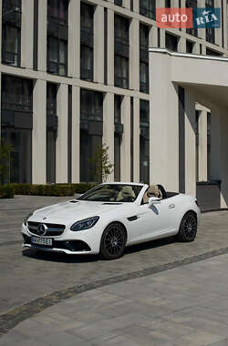 Родстер Mercedes-Benz SLC-Class 2017 в 