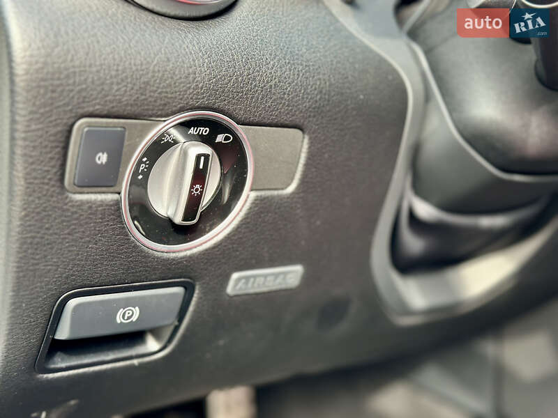 Родстер Mercedes-Benz SLC-Class 2017 в Одессе фото 20 Родстер Mercedes-Benz SLC-Class 2017 в Одессе