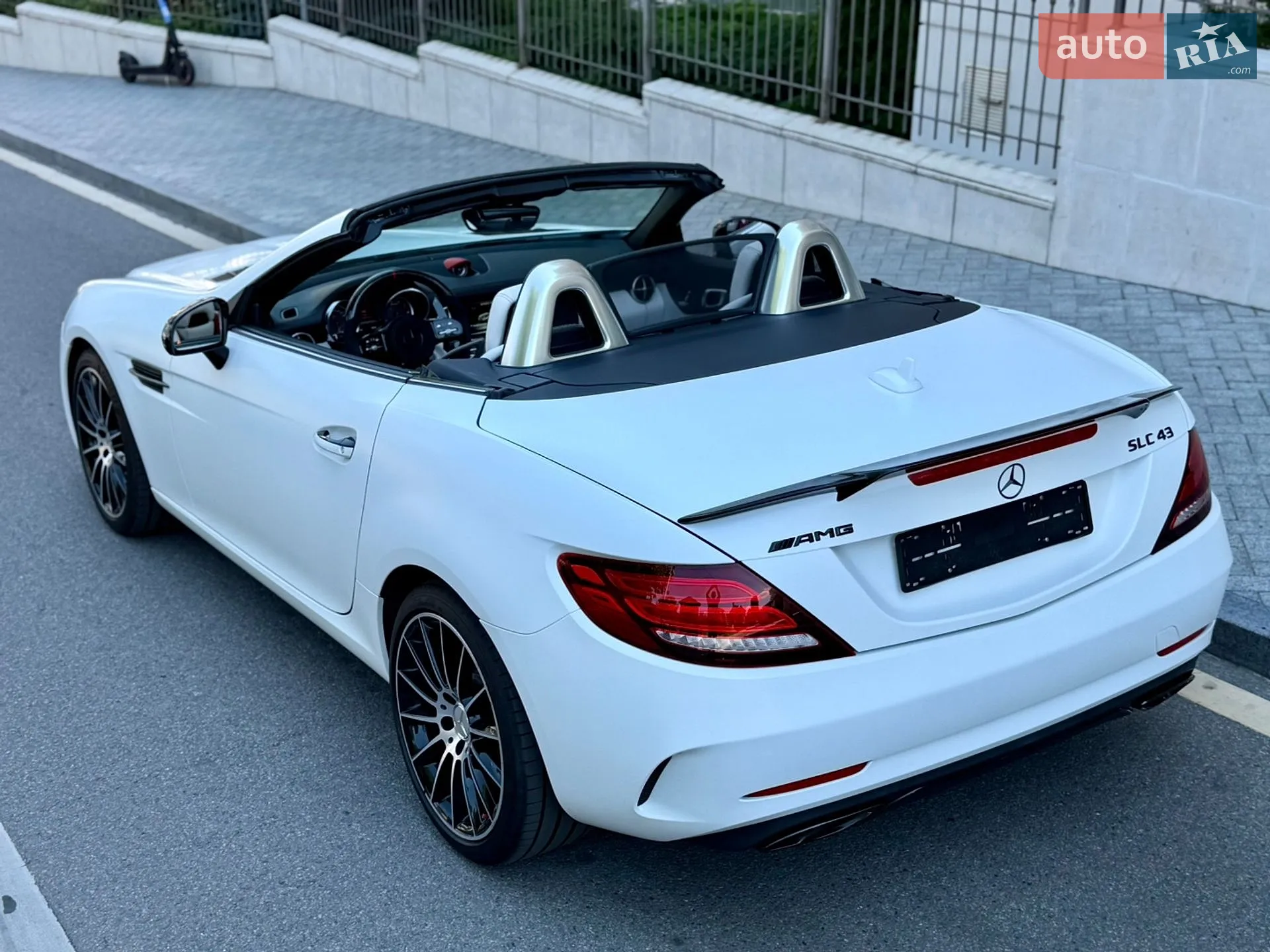 2016 Mercedes-Benz SLC-klasse - мініатюра 40