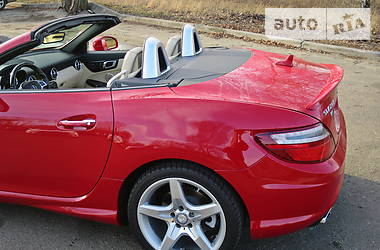 Кабріолет Mercedes-Benz SLK-Class 2012 в 