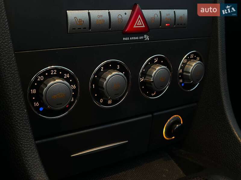 Родстер Mercedes-Benz SLK-Class 2006 в Києві