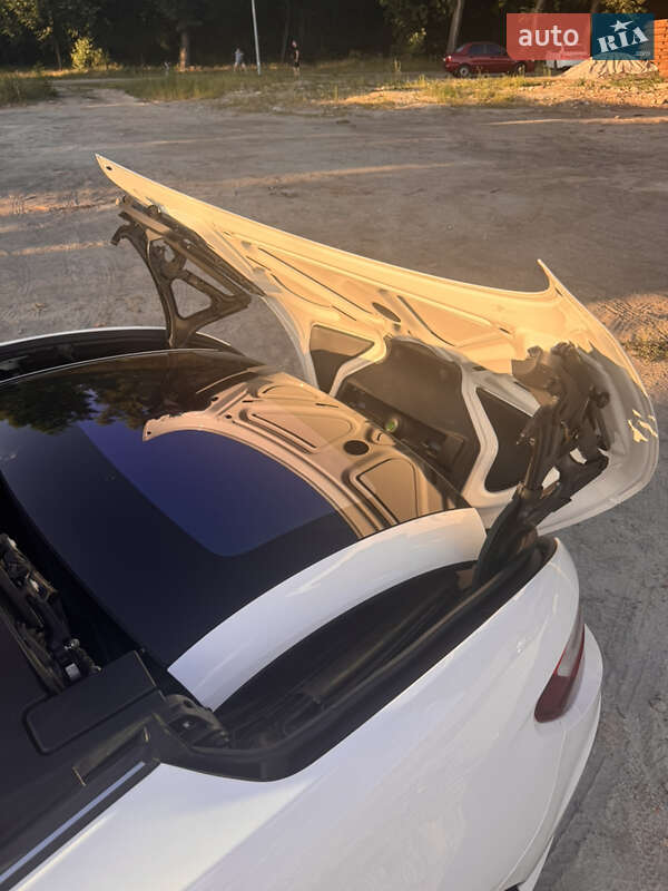 Родстер Mercedes-Benz SLK-Class 2015 в Киеве фото 9 Родстер Mercedes-Benz SLK-Class 2015 в Киеве