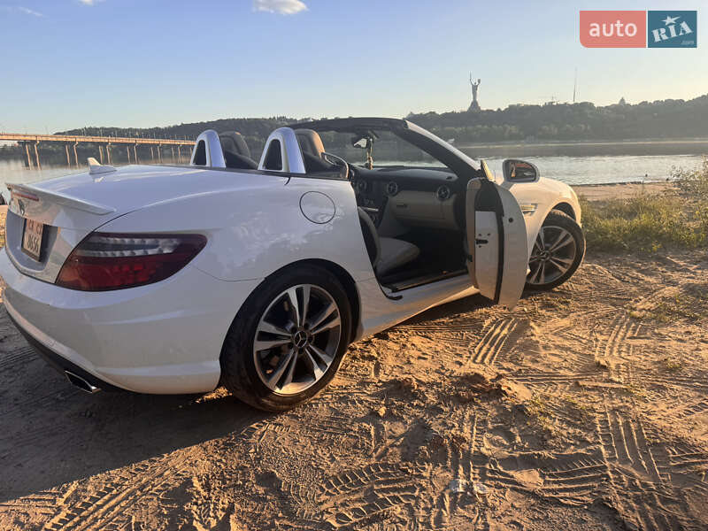 Родстер Mercedes-Benz SLK-Class 2015 в Киеве фото 21 Родстер Mercedes-Benz SLK-Class 2015 в Киеве
