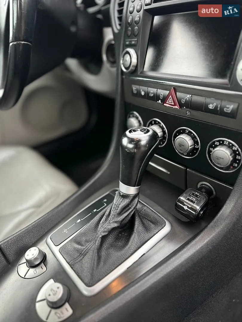 2010 Mercedes-Benz SLK-klasse - мініатюра 21