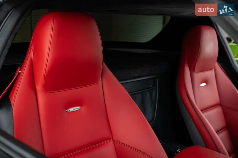 Купе Mercedes-Benz SLS AMG 2011 в Києві