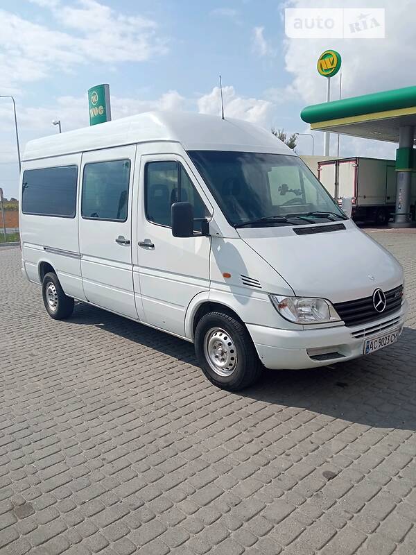 Mercedes-Benz Sprinter 213 пасс.