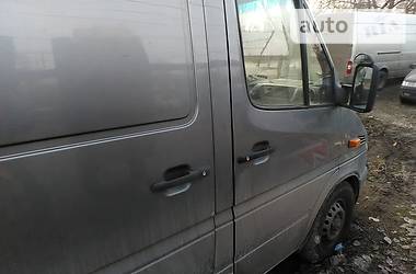 Микроавтобус Mercedes-Benz Sprinter 2005 в 