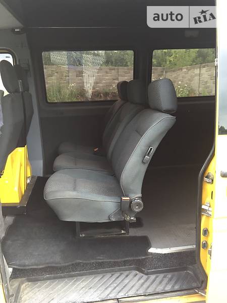Микроавтобус Mercedes-Benz Sprinter 2004 в Шумске