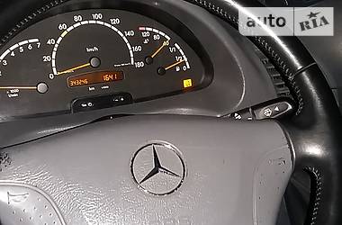 Грузопассажирский фургон Mercedes-Benz Sprinter 2001 в Днепре