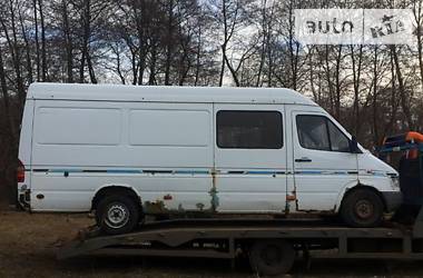 Грузовой фургон Mercedes-Benz Sprinter 1999 в 