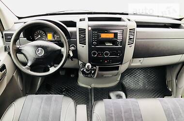 Мікроавтобус Mercedes-Benz Sprinter 2015 в 