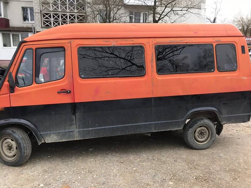 Мікроавтобус Mercedes-Benz Sprinter 1995 в 