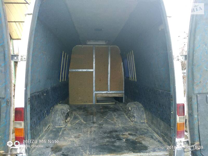 Грузовой фургон Mercedes-Benz Sprinter 1999 в Баре фото 8 Грузовой фургон Mercedes-Benz Sprinter 1999 в Баре