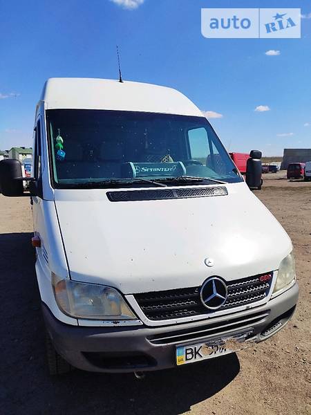 Мікроавтобус Mercedes-Benz Sprinter 2006 в Рівному фото Мікроавтобус Mercedes-Benz Sprinter 2006 в Рівному