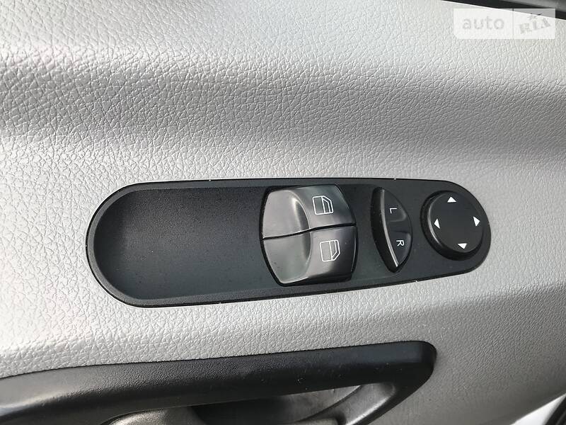 Мікроавтобус Mercedes-Benz Sprinter 2011 в Івано-Франківську фото 17 Мікроавтобус Mercedes-Benz Sprinter 2011 в Івано-Франківську