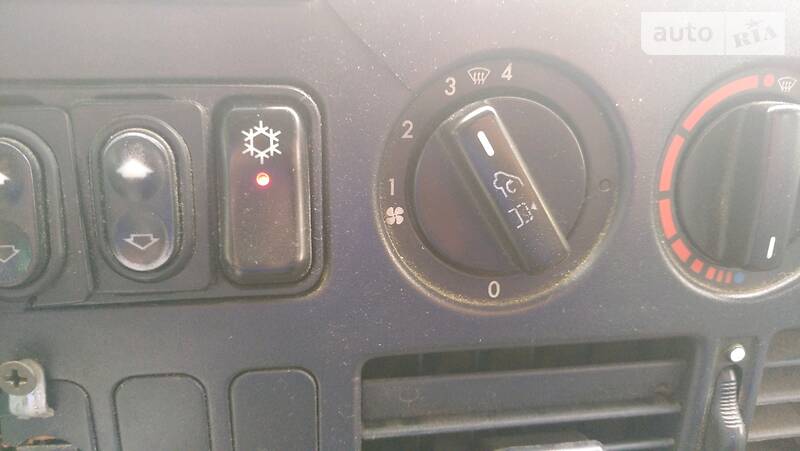 Грузовой фургон Mercedes-Benz Sprinter 1999 в Баре фото 9 Грузовой фургон Mercedes-Benz Sprinter 1999 в Баре