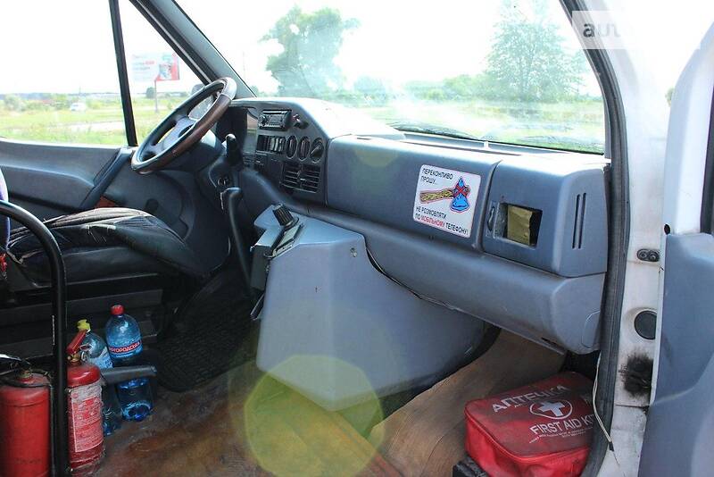 Мікроавтобус Mercedes-Benz Sprinter 2000 в Києві