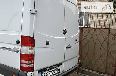 Грузовой фургон Mercedes-Benz Sprinter 2015 в 
