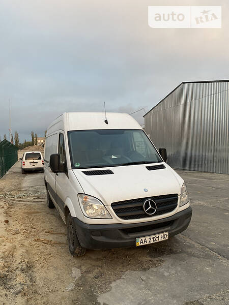 Грузопассажирский фургон Mercedes-Benz Sprinter 2010 в Киеве