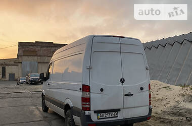 Грузопассажирский фургон Mercedes-Benz Sprinter 2010 в Киеве