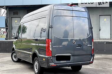 Вантажопасажирський фургон Mercedes-Benz Sprinter 2018 в 