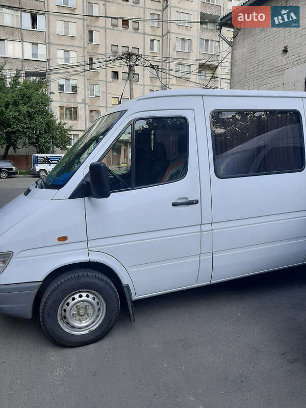 Микроавтобус Mercedes-Benz Sprinter 1996 в Ровно