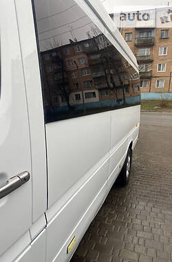 Мікроавтобус Mercedes-Benz Sprinter 2000 в 