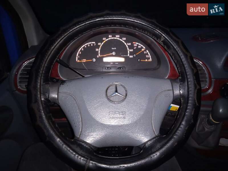 Микроавтобус Mercedes-Benz Sprinter 2006 в Городке