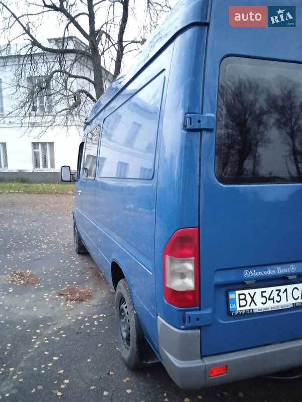 Микроавтобус Mercedes-Benz Sprinter 2006 в Городке