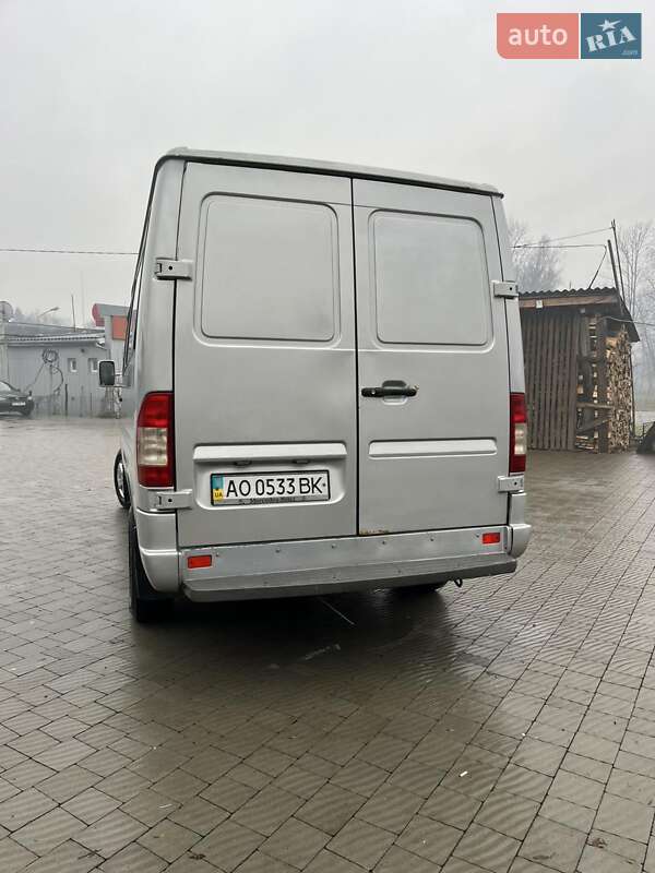 Микроавтобус Mercedes-Benz Sprinter 2004 в Сваляве