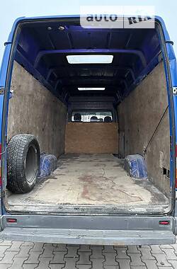 Грузовой фургон Mercedes-Benz Sprinter 1998 в  фото 6 Грузовой фургон Mercedes-Benz Sprinter 1998 в