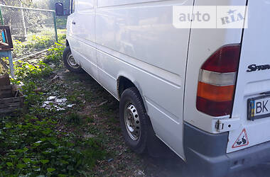 Грузовой фургон Mercedes-Benz Sprinter 2002 в Хмельницком