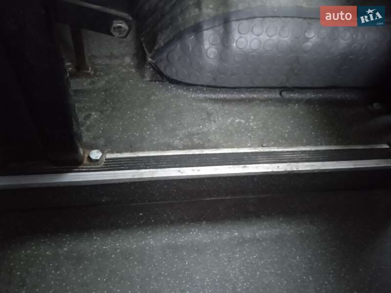 Мікроавтобус Mercedes-Benz Sprinter 1999 в Києві фото 19 Мікроавтобус Mercedes-Benz Sprinter 1999 в Києві