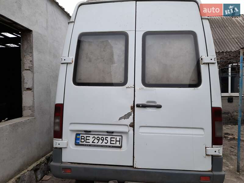 Mercedes-Benz Sprinter 2005