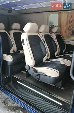 Микроавтобус Mercedes-Benz Sprinter 2010 в 