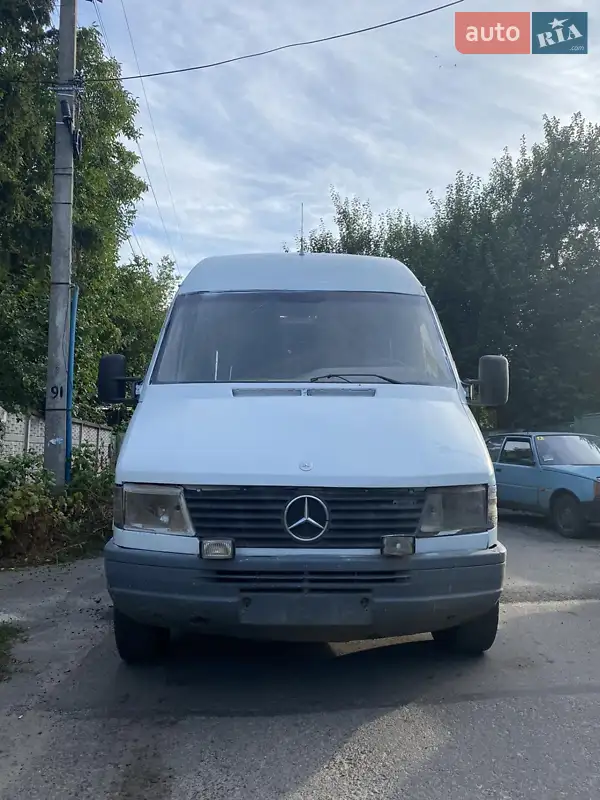 Mercedes-Benz Sprinter