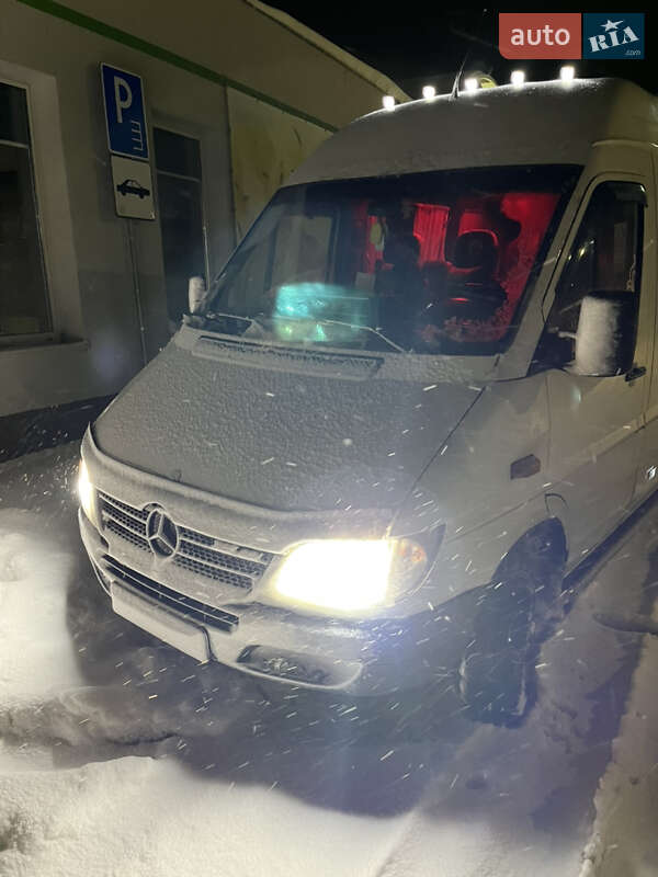 Mercedes-Benz Sprinter 2005