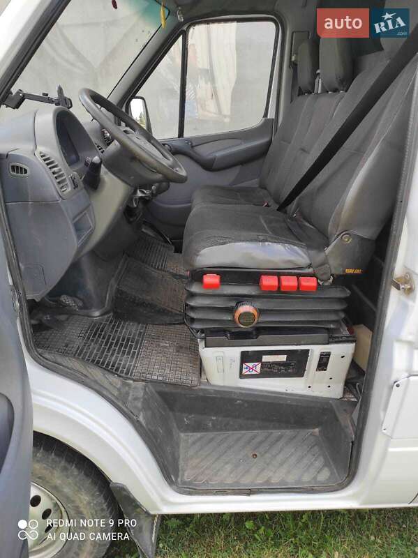Мікроавтобус Mercedes-Benz Sprinter 2000 в Вижниці