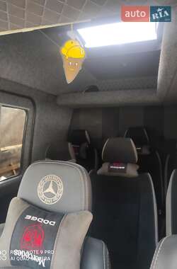 Микроавтобус Mercedes-Benz Sprinter 2004 в 
