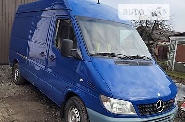 Грузовой фургон Mercedes-Benz Sprinter 2005 в Нововолынске