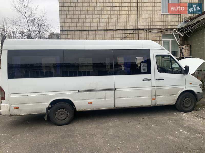 Микроавтобус Mercedes-Benz Sprinter 1998 в Киеве