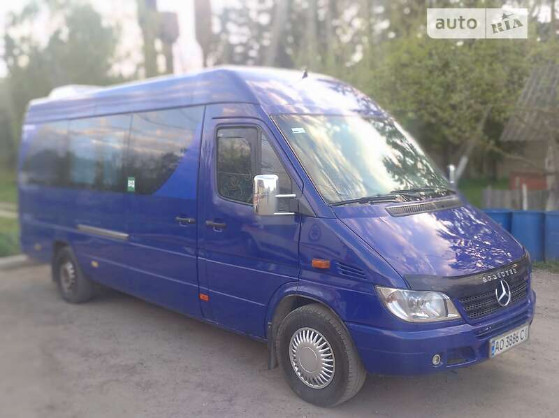 Микроавтобус Mercedes-Benz Sprinter 2005 в Ивано-Франковске
