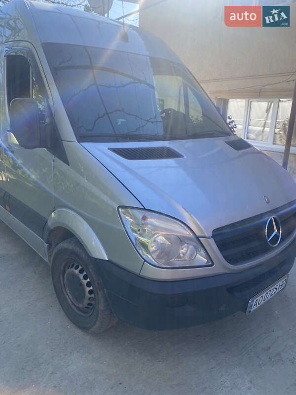 Микроавтобус Mercedes-Benz Sprinter 2007 в Иршаве